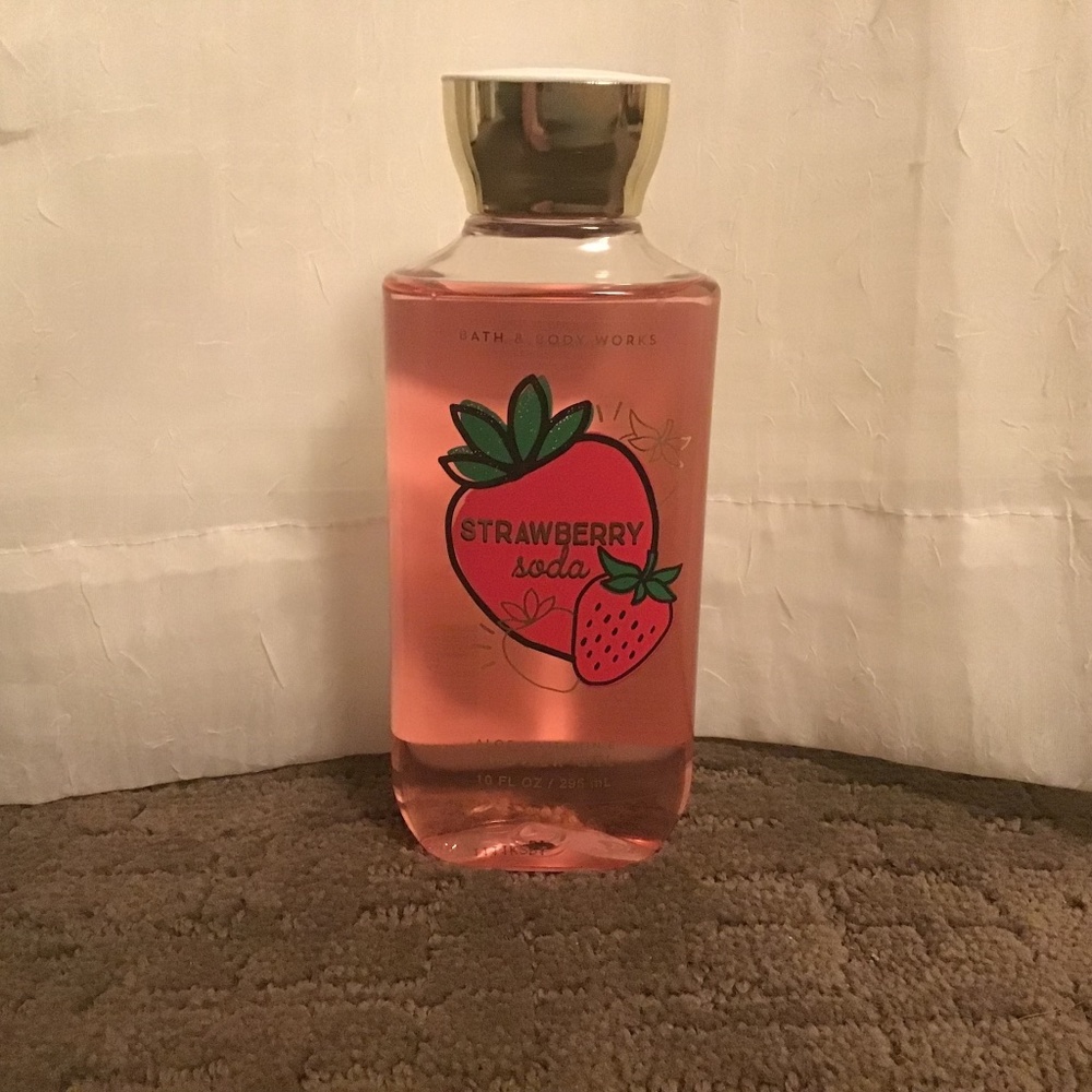 Strawberry soda bath and body works shower gel